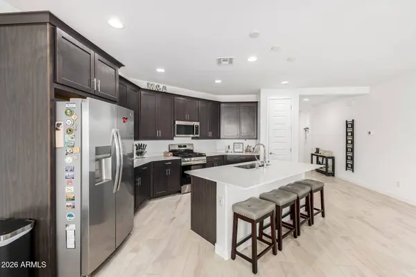 3318 E HAYFIELD Way, San Tan Valley, AZ 85140