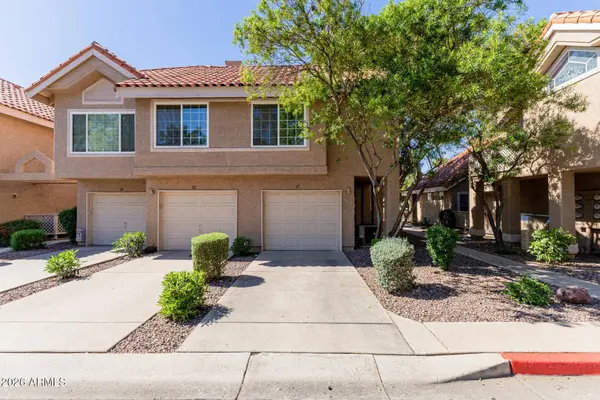 1633 E LAKESIDE Drive #27, Gilbert, AZ 85234