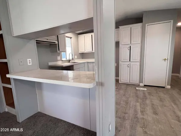 10955 N 79th Avenue #71, Peoria, AZ 85345