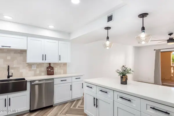 7930 E CAMELBACK Road #111, Scottsdale, AZ 85251