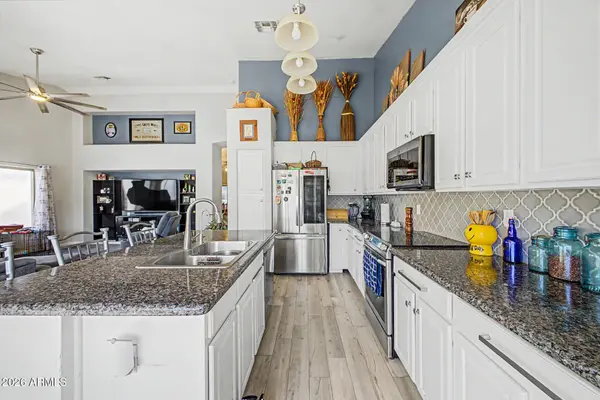10416 E EDGEWOOD Avenue, Mesa, AZ 85208
