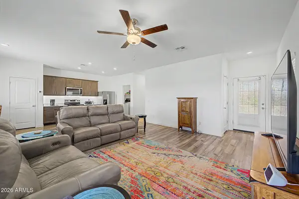 640 N CROWNED DOVE Trail, Casa Grande, AZ 85122