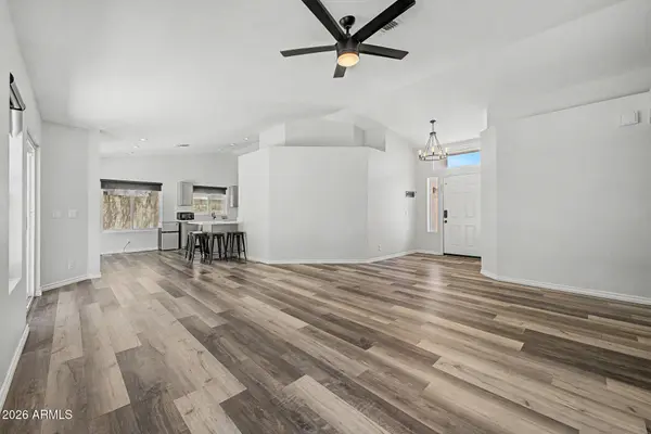 6044 E GLENCOVE Street, Mesa, AZ 85205