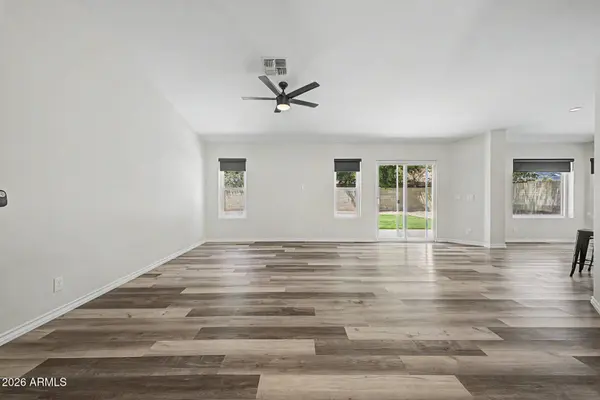 6044 E GLENCOVE Street, Mesa, AZ 85205