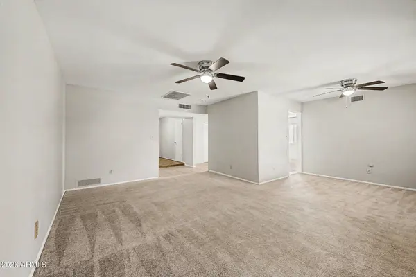 3401 E DAHLIA Drive, Phoenix, AZ 85032