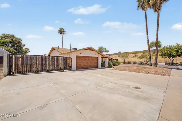 3401 E DAHLIA Drive, Phoenix, AZ 85032