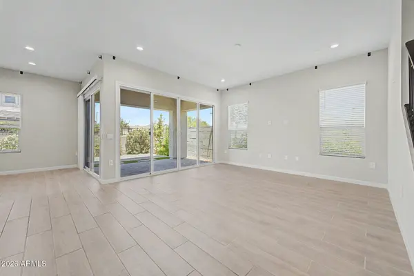 5128 E HELENA Drive, Scottsdale, AZ 85254