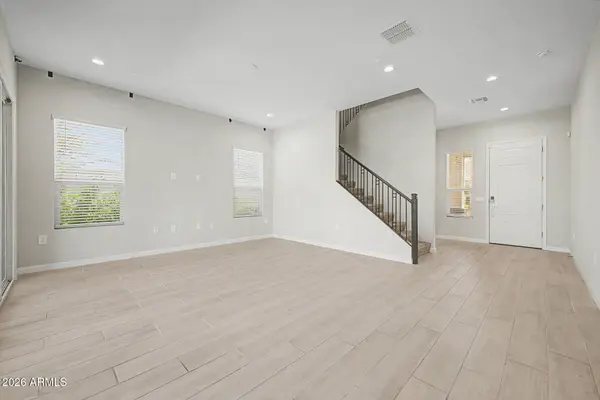 5128 E HELENA Drive, Scottsdale, AZ 85254