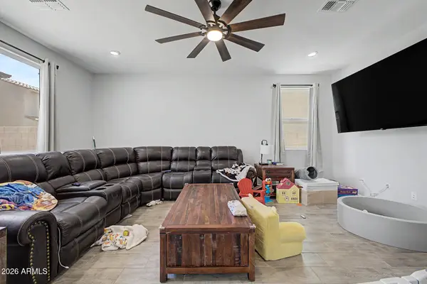 2667 E BLUFF SPRING Avenue, Apache Junction, AZ 85119
