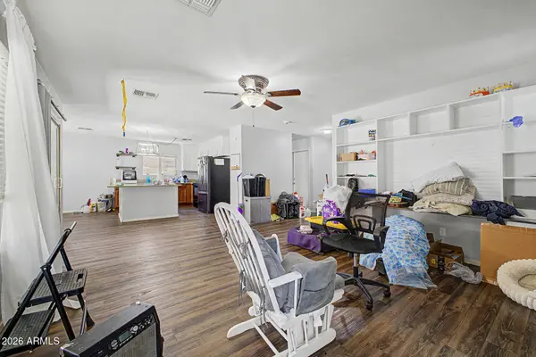 2569 S CHAPARRAL Road, Apache Junction, AZ 85119