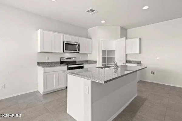 1566 E FLETCHER Drive, Casa Grande, AZ 85122