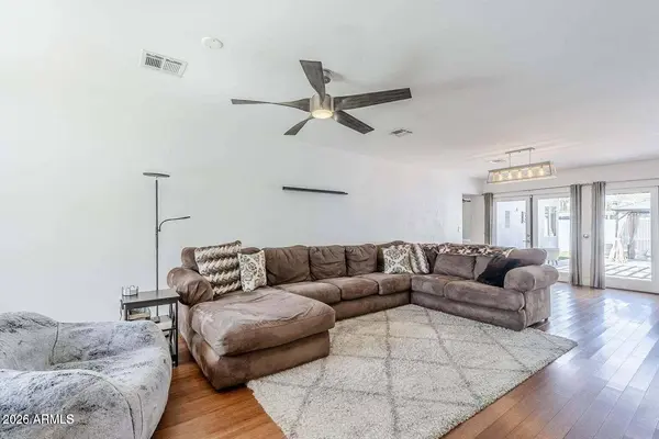 4402 E Montecito Avenue, Phoenix, AZ 85018