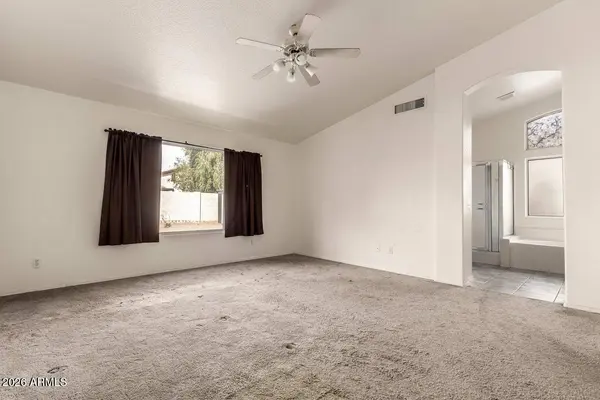 5648 E HOLMES Avenue, Mesa, AZ 85206