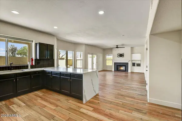 3845 E WINDSONG Drive, Phoenix, AZ 85048