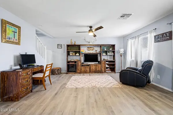 11426 W MADISEN ELLISE Drive, Surprise, AZ 85378
