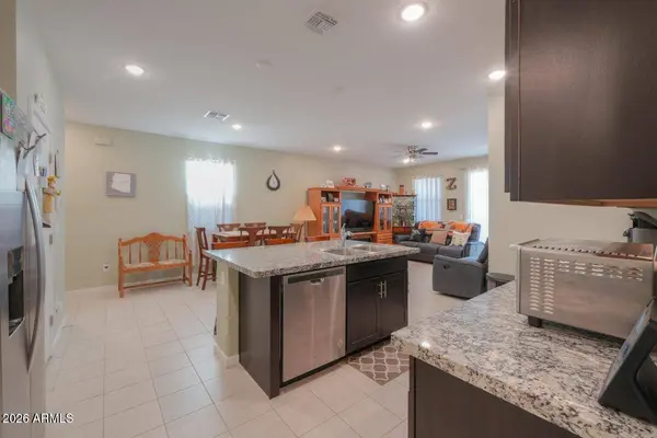 40010 W RIO LOBO Drive, Maricopa, AZ 85138