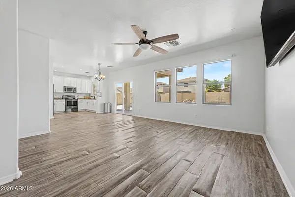 8724 W HAMMOND Lane, Tolleson, AZ 85353