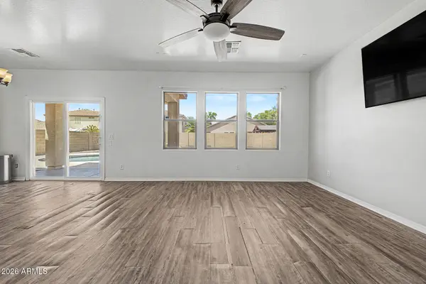 8724 W HAMMOND Lane, Tolleson, AZ 85353