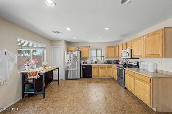 2396 W CAMP RIVER Road, San Tan Valley, AZ 85144