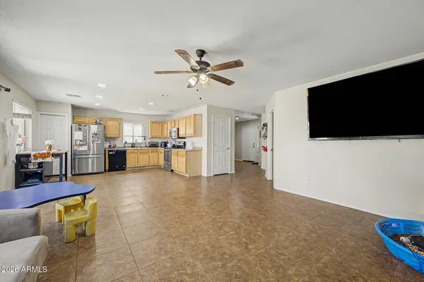 2396 W CAMP RIVER Road, San Tan Valley, AZ 85144