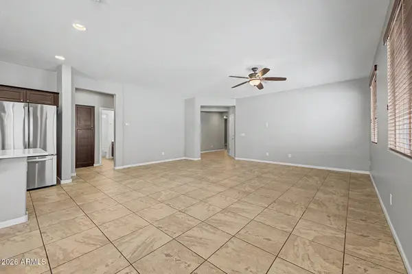 11773 W CHASE Lane, Avondale, AZ 85323