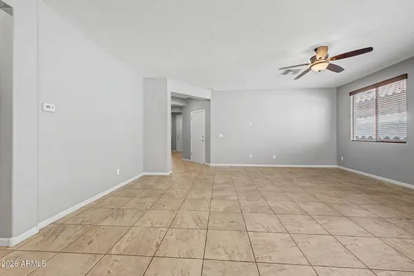 11773 W CHASE Lane, Avondale, AZ 85323