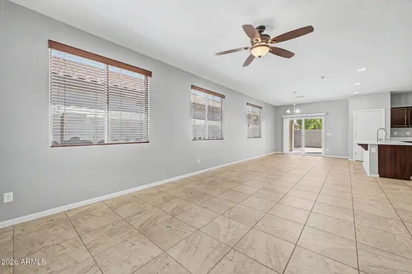11773 W CHASE Lane, Avondale, AZ 85323