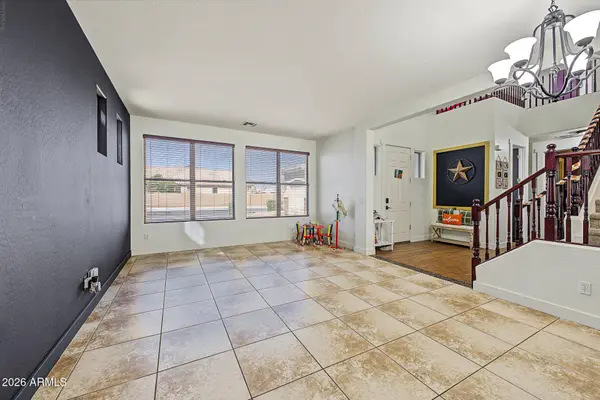 30519 N GUNDERSON Drive, San Tan Valley, AZ 85143