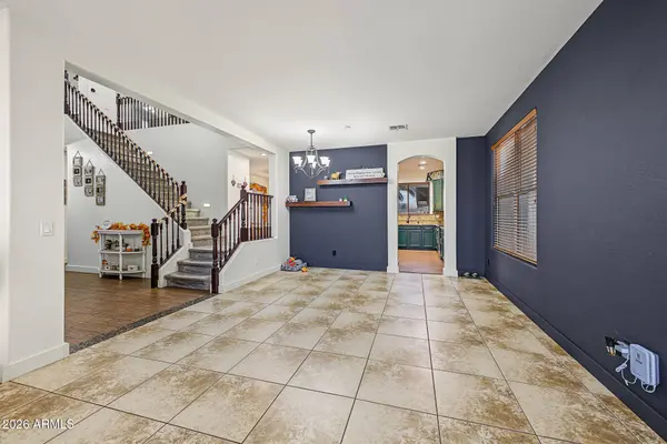 30519 N GUNDERSON Drive, San Tan Valley, AZ 85143