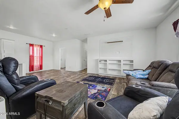 21376 W MARK Lane, Wittmann, AZ 85361