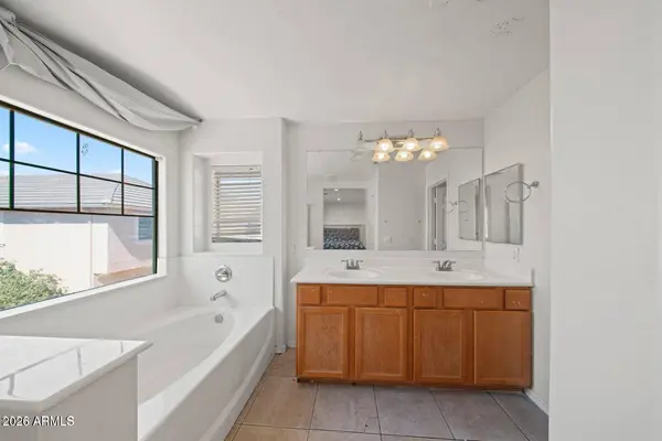 272 S ELISEO FELIX JR Way, Avondale, AZ 85323