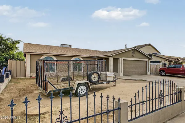 6827 W HOLLY Street, Phoenix, AZ 85035