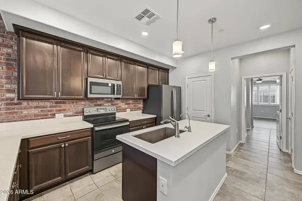 2661 S SULLEY Drive #106, Gilbert, AZ 85295