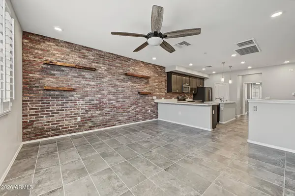 2661 S SULLEY Drive #106, Gilbert, AZ 85295