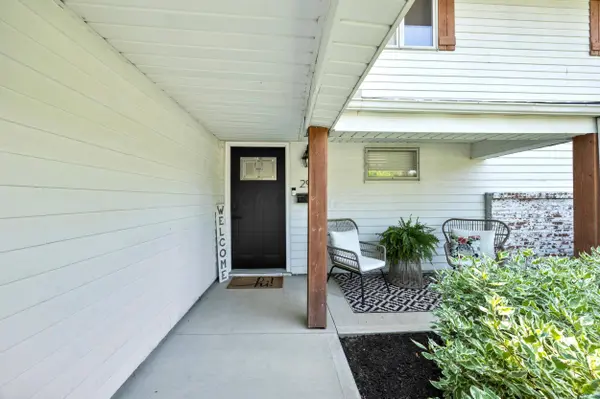 298 Flint Ridge Drive, Columbus, OH 43230