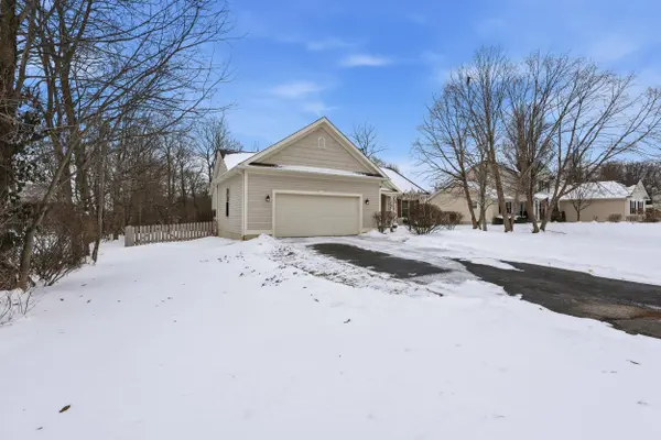 62 Jefferson Ridge Drive, Pataskala, OH 43062