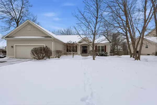 62 Jefferson Ridge Drive, Pataskala, OH 43062