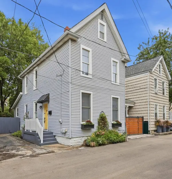 428 E Redbud Alley, Columbus, OH 43206