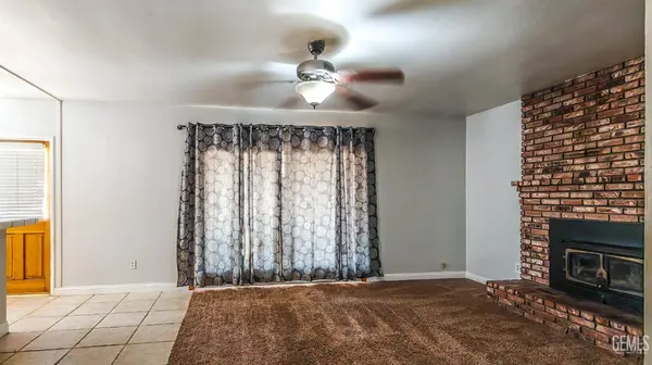908 Roberts Lane, Bakersfield, CA 93308