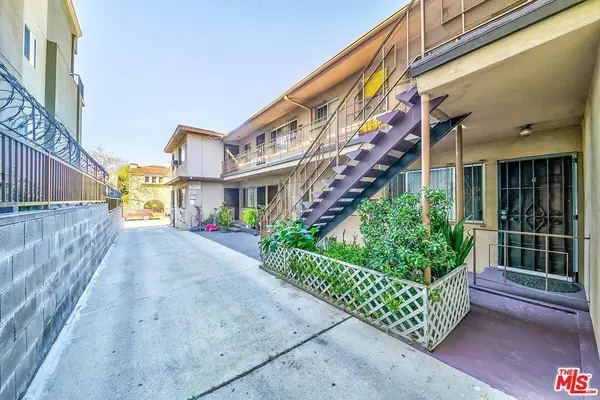 838 S Gramercy Pl, Los Angeles, CA 90005