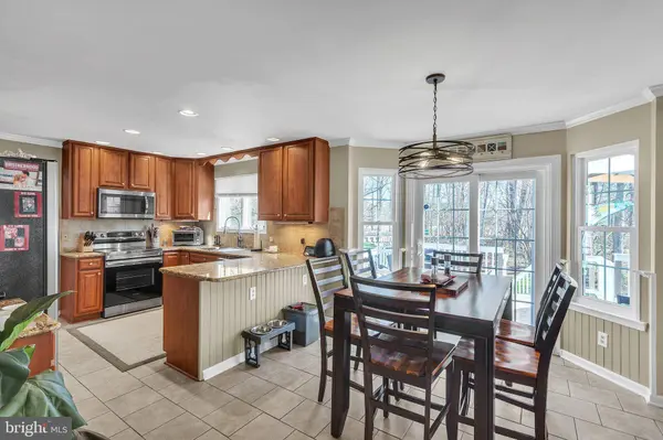10402 COLECHESTER ST, Fredericksburg, VA 22408