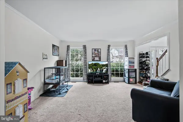 5 EVANSHIRE DR, Fredericksburg, VA 22406