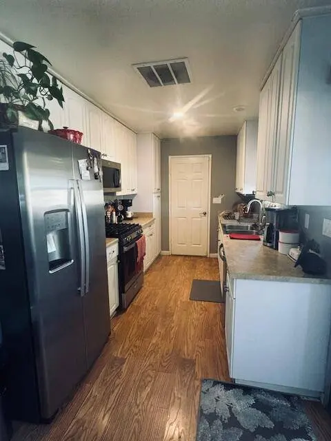 528 N Girard ST, Hemet, CA 92544