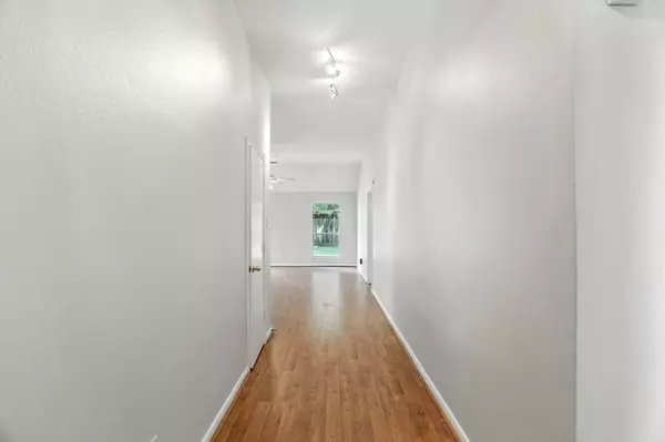 2007 Northampton DR, Conroe, TX 77303