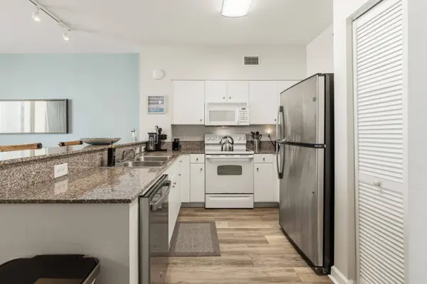 9900 S Thomas DR #UNIT 719, Panama City Beach, FL 32408