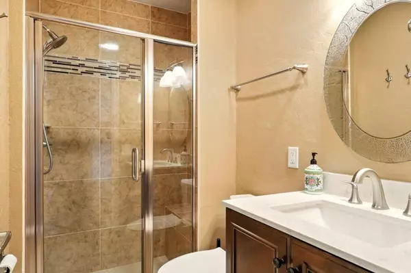 640 17th AVE, Santa Cruz, CA 95062