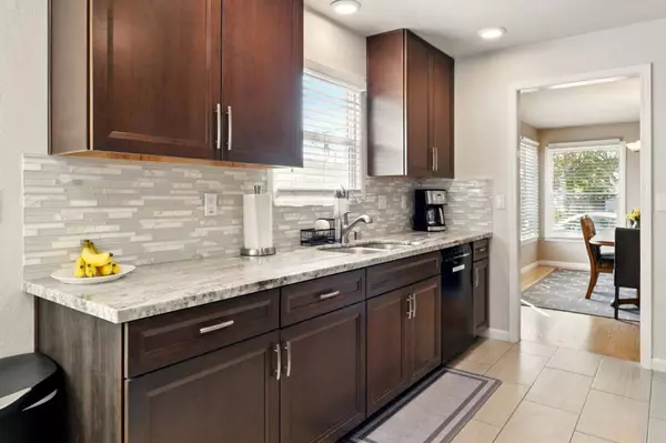 640 17th AVE, Santa Cruz, CA 95062