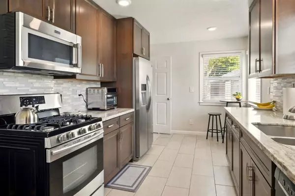 640 17th AVE, Santa Cruz, CA 95062