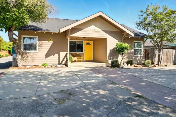 640 17th AVE, Santa Cruz, CA 95062