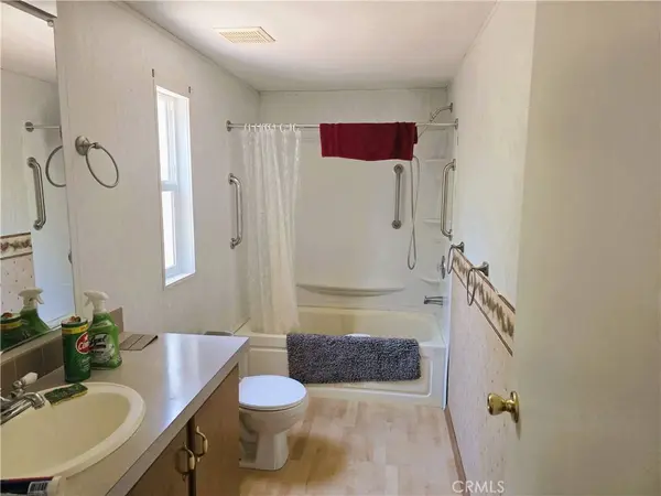 185 Cedar Pkwy, Oroville, CA 95966